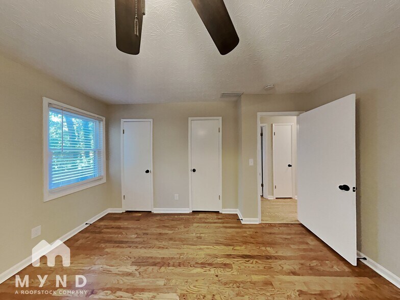 Building Photo - 2805 Varlet Ct SW