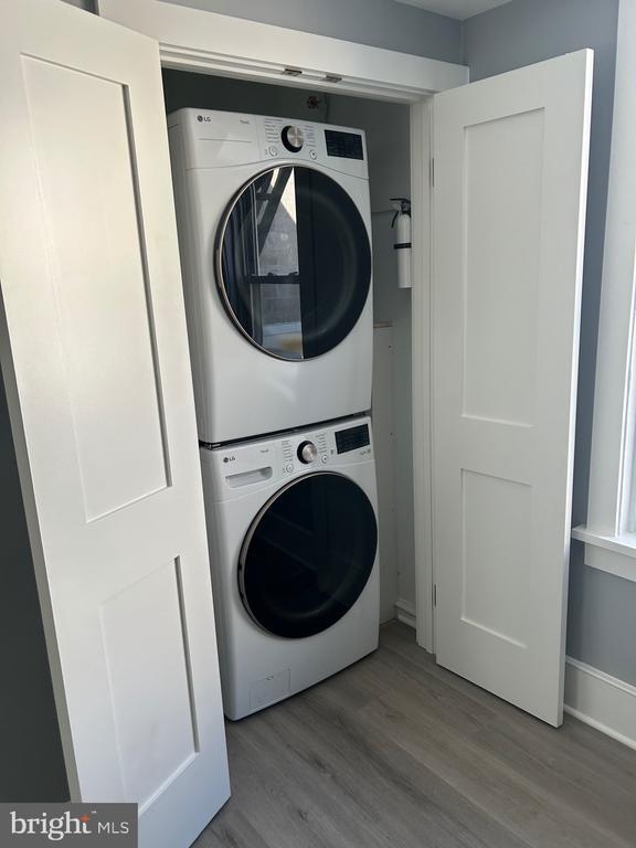 Building Photo - 25 W State St