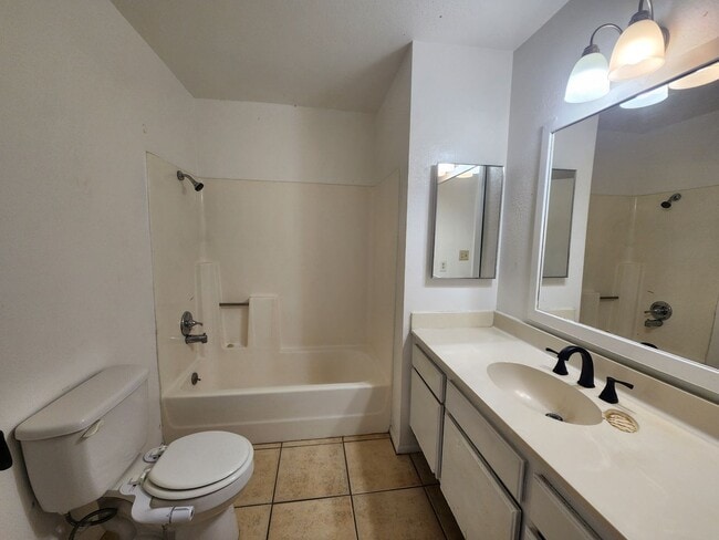 Building Photo - Affordable Single-Story Home