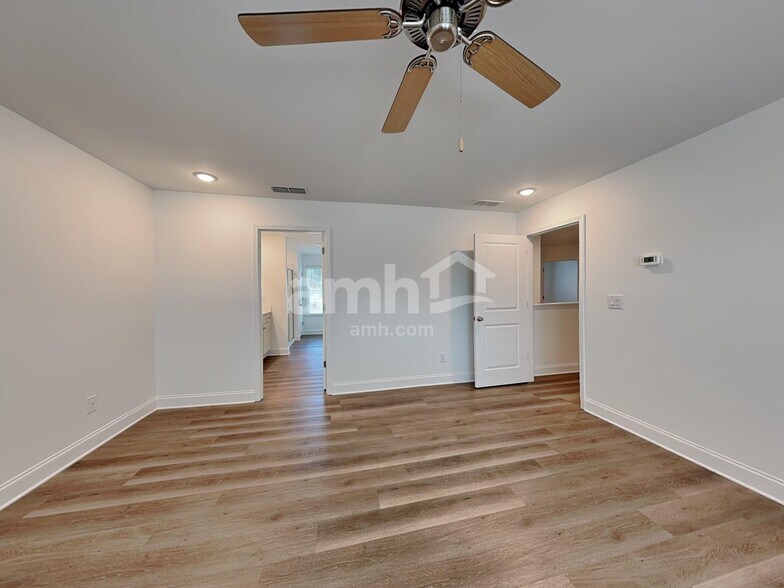 Building Photo - 1624 Soapstone Rd