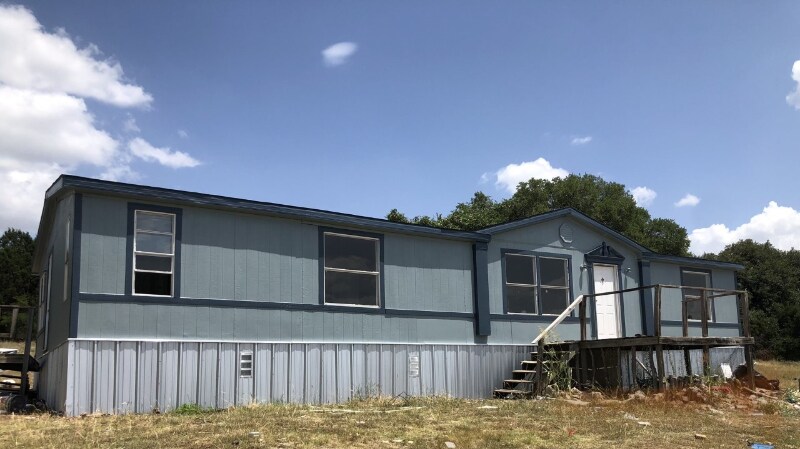 Building Photo - 230 Linda's Ln