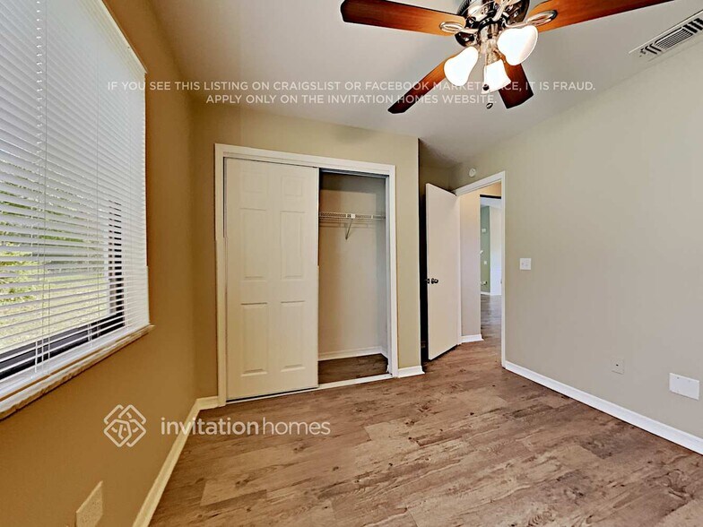 Building Photo - 1082 Leeward Dr