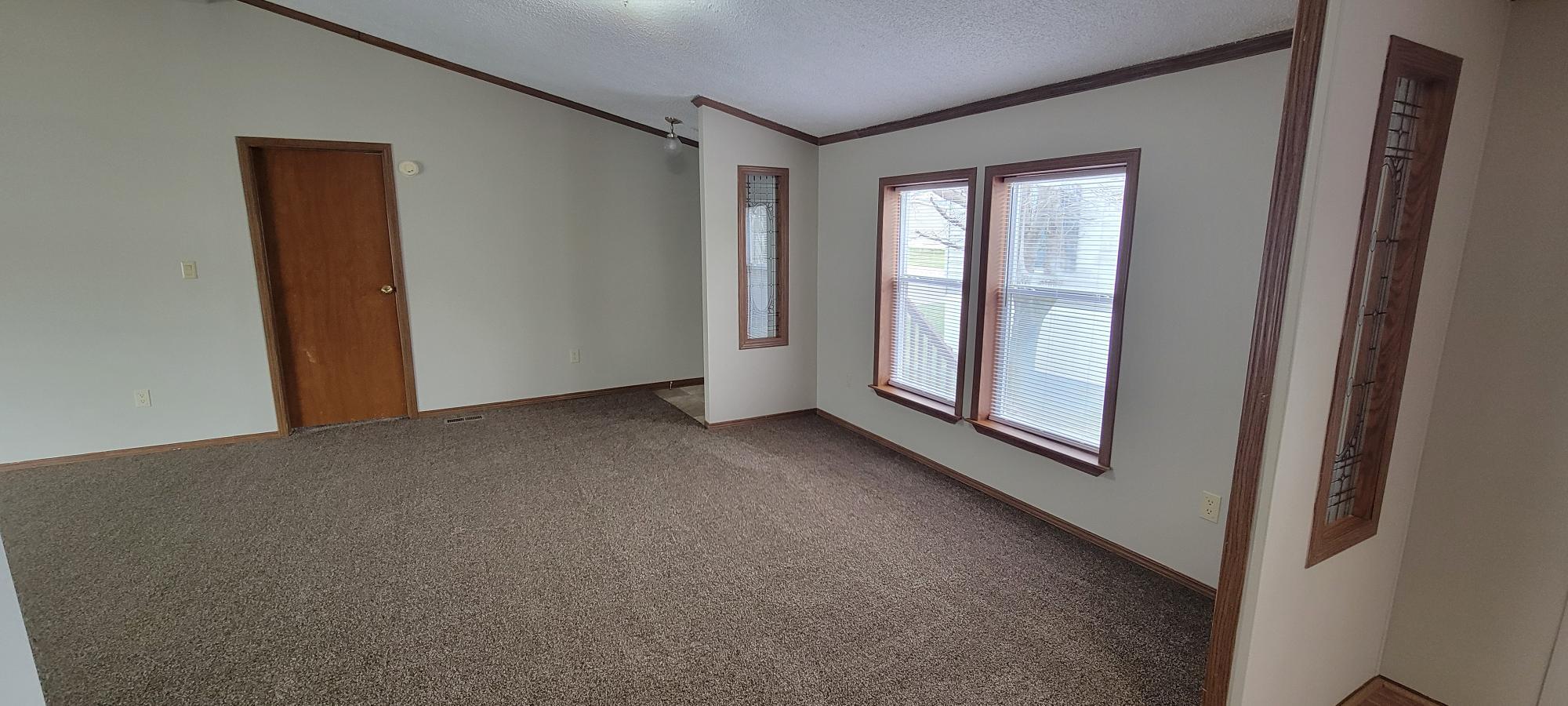 Building Photo - 9890 Eastwinds Dr