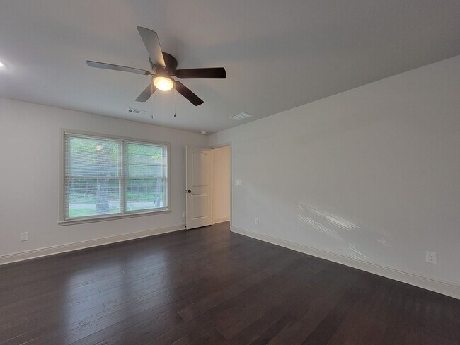 Building Photo - Build to Rent 4 Bdrm Lake Access - Open Ho...