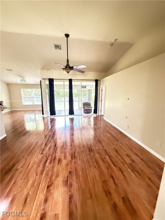 Building Photo - 150 Plantation Dr