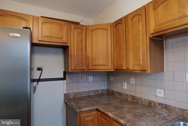 Building Photo - 1131 Kerper St