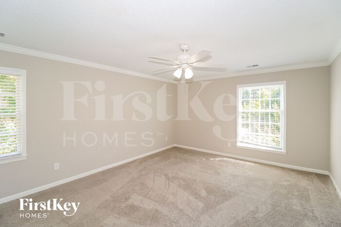 Building Photo - 675 Tealwood Ln