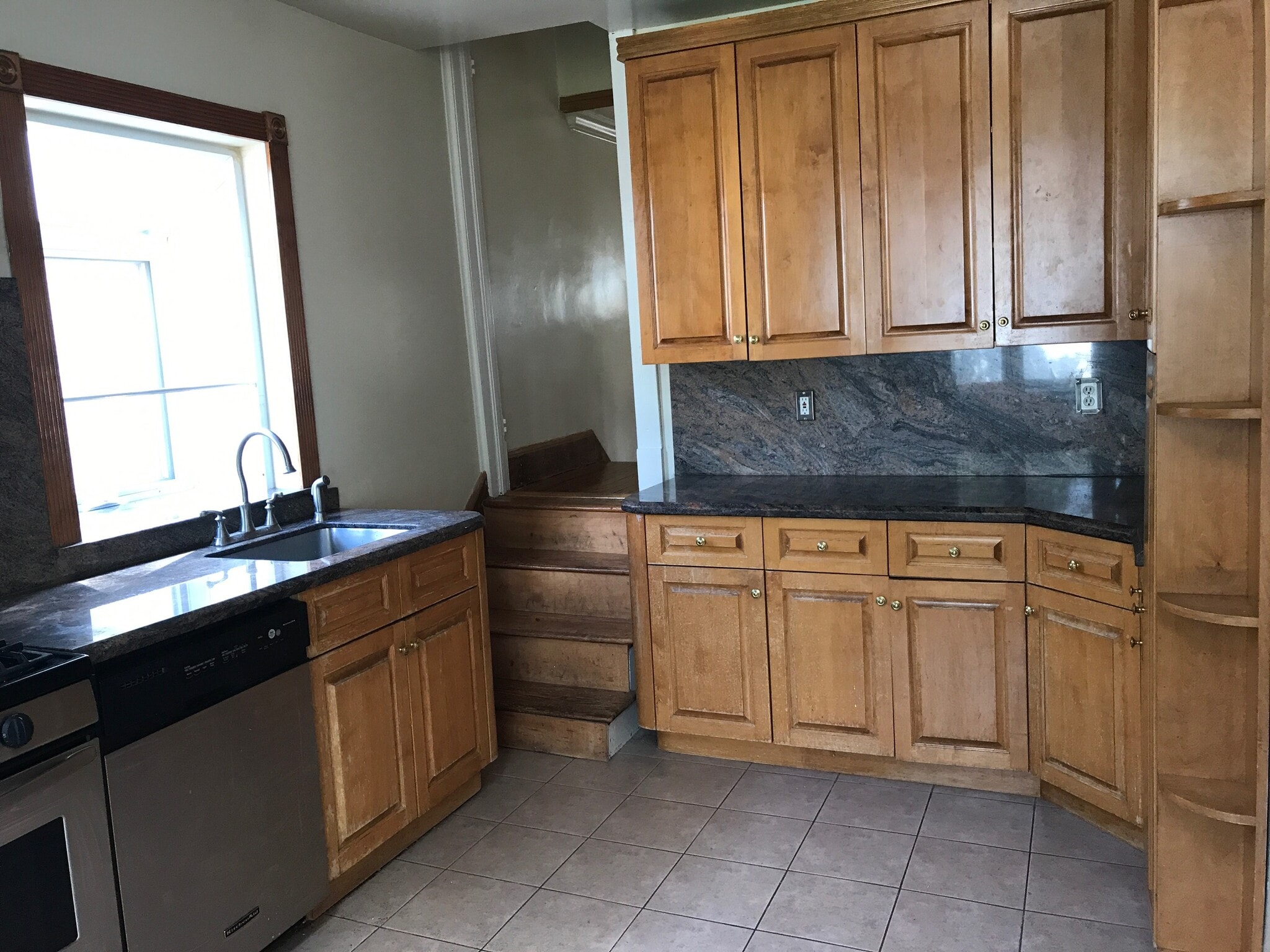 Custom cabinets and granite counter tops. - 23 south 6th avenue