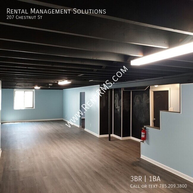 Building Photo - 207 Chestnut St