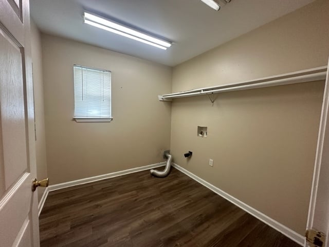 Building Photo - 5565 Banyan Trace Dr