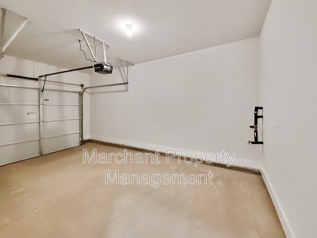 Building Photo - 63 Meteora Way