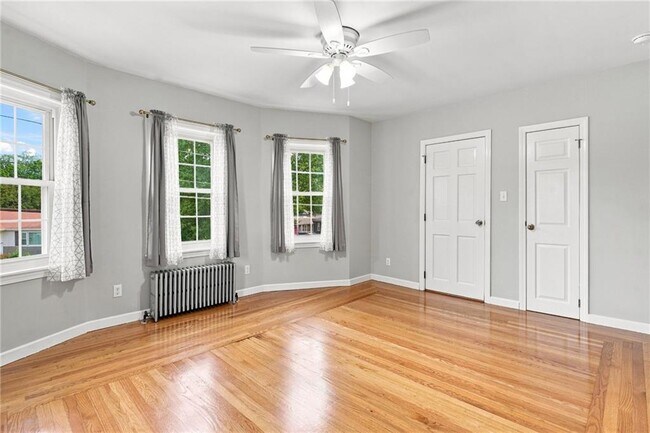 Building Photo - 51 Pettaconsett Ave