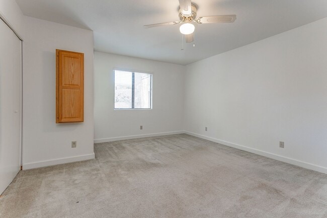 Building Photo - TCU / Medical District Townhome