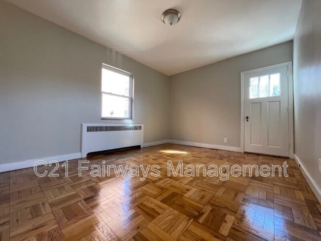 Building Photo - 304 Lenox Ave