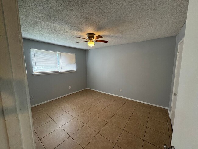 Building Photo - 151 N Belvedere Blvd