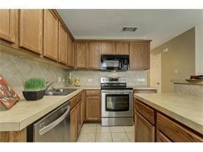 Building Photo - 401 Buttercup Creek Blvd