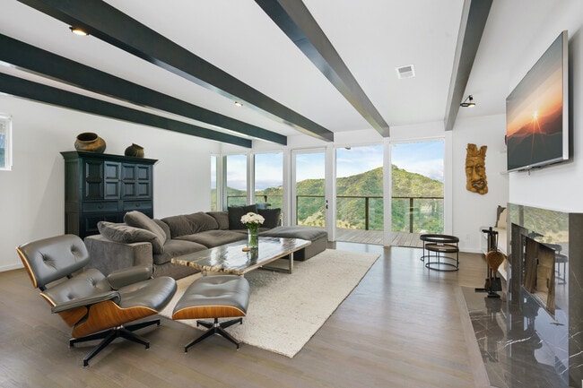 Building Photo - 2235 Gloaming Way