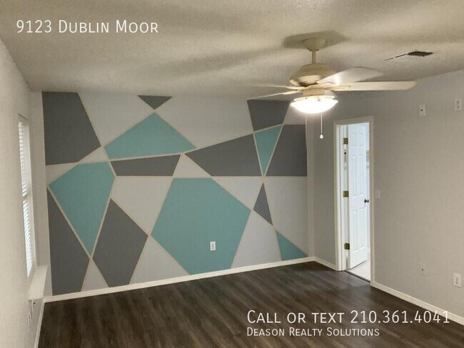 Building Photo - 9123 Dublin Moor