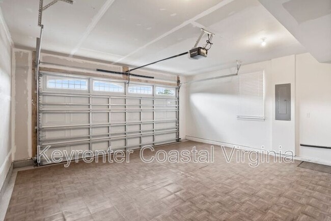 Building Photo - 153 Kenny Ln