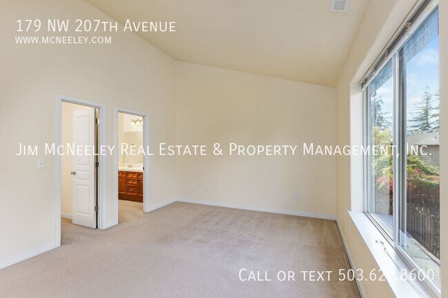 Building Photo - 179 NW 207th Ave