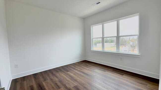 Building Photo - 3427 Holabird Ln