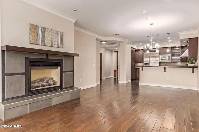 Building Photo - 4909 N Woodmere Fairway