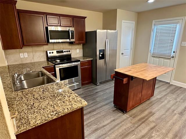 Building Photo - 1052 Decker Dr