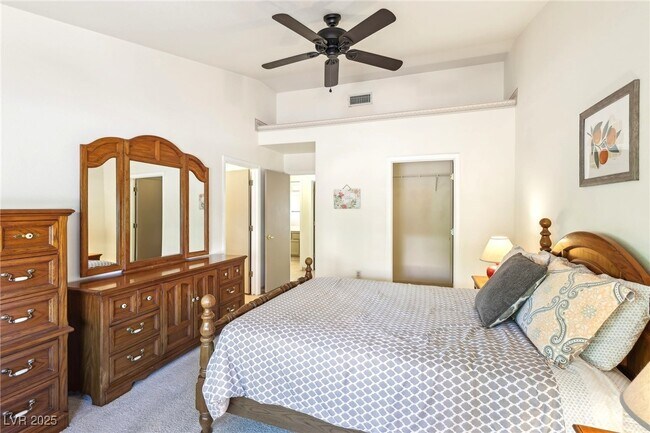 Building Photo - 3013 Sungold Dr