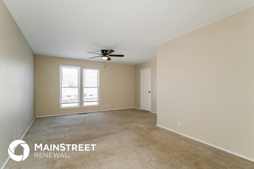 Building Photo - 2091 Shoreham Dr