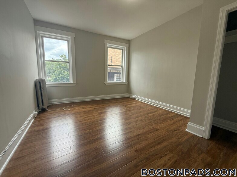 Building Photo - 1189 Commonwealth Ave