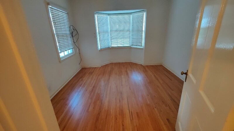 Building Photo - 2124 California Ave