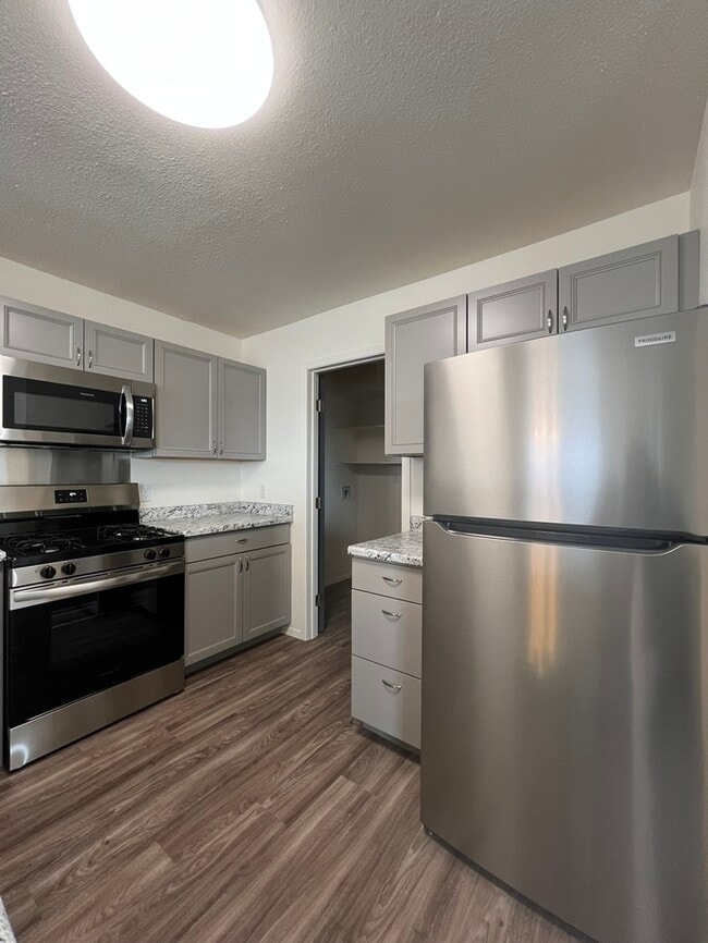 Building Photo - 1151 Dakota Dr