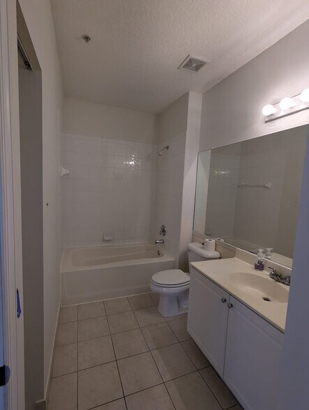 Bath - 4506 SW 160th Ave
