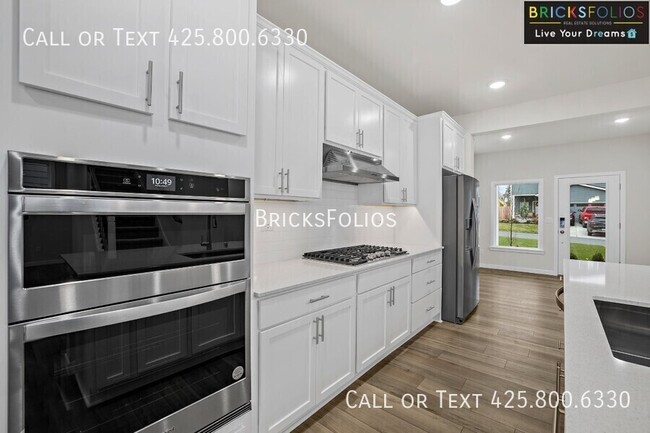 Building Photo - 5035 86th Ave NE