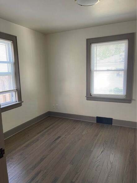 BR 1 - 6037 39th Ave