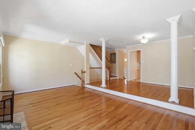 Building Photo - 2391 Hunters Square Ct