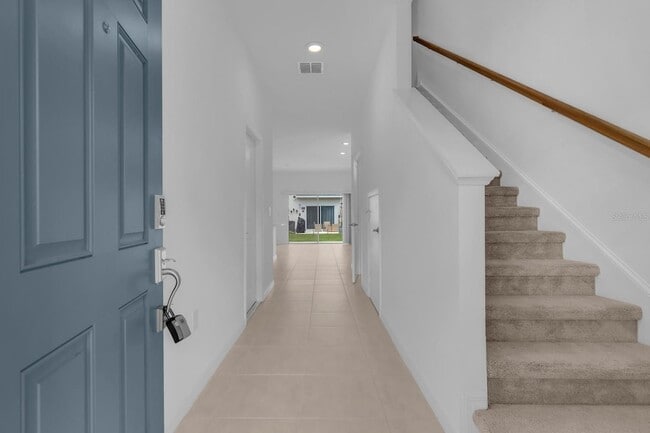 Building Photo - 3010 Canary Ave