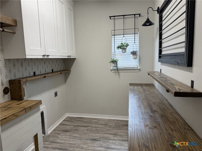 Building Photo - 3404 Braford Dr