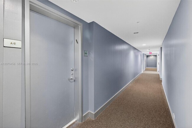 Building Photo - 720 NE 62nd St