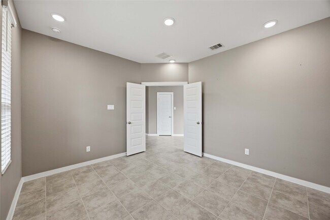 Building Photo - 1239 Cascade Hls Dr