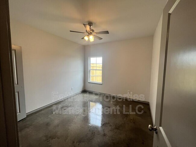 Building Photo - 16374 County Rd 4100