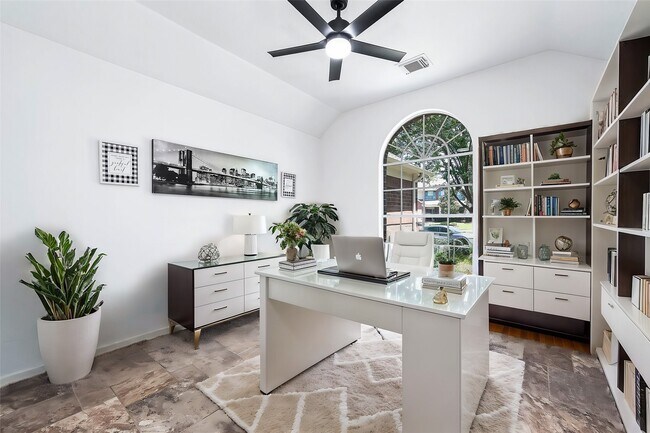 Building Photo - 13415 Anderwoods Ct