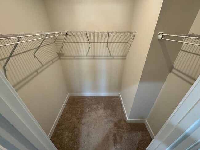 Building Photo - Modern 3 Bed 2.5 Bath Townhome In Beautiful Arcola Town Center