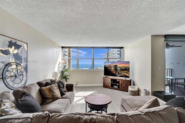 Primary Photo - 1400 S Ocean Dr