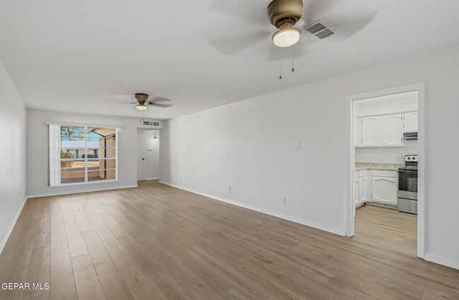 Building Photo - 7129 Orizaba Ave