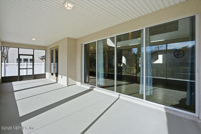 Building Photo - 102 Ann Scott Dr