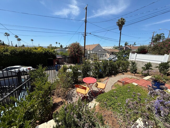 Building Photo - Now Leasing – 812 Merlin | $6,200/Month | ...
