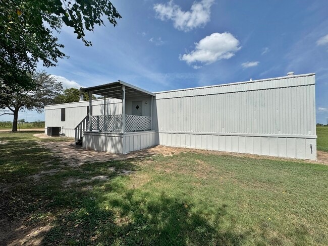 Building Photo - 2478 Hintz Rd