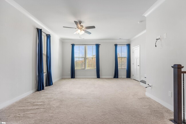 Building Photo - 23 Itasca Dr