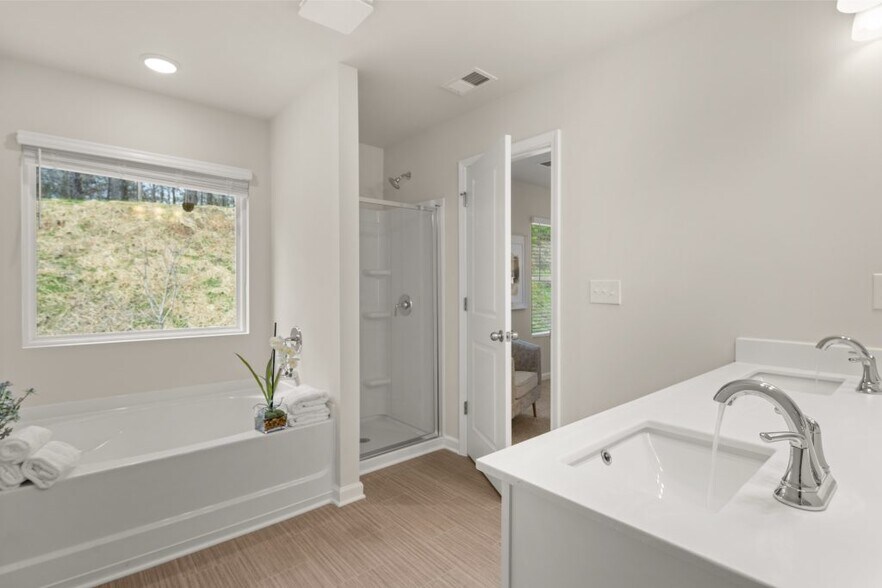 Building Photo - 4270 Notting Hill Dr SW